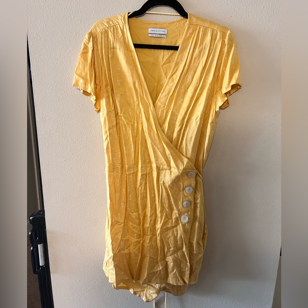 URBAN OUTFITTERS Yellow SKORT mini dress ROMPER with shorts size XL brand new